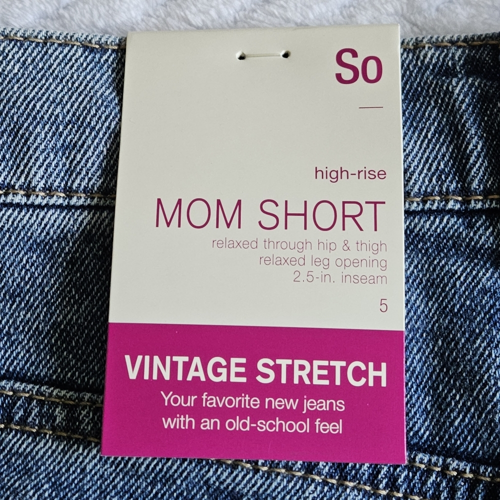 SO High-Rise Distressed Mom Shorts Size 5 - Picture 13 of 13